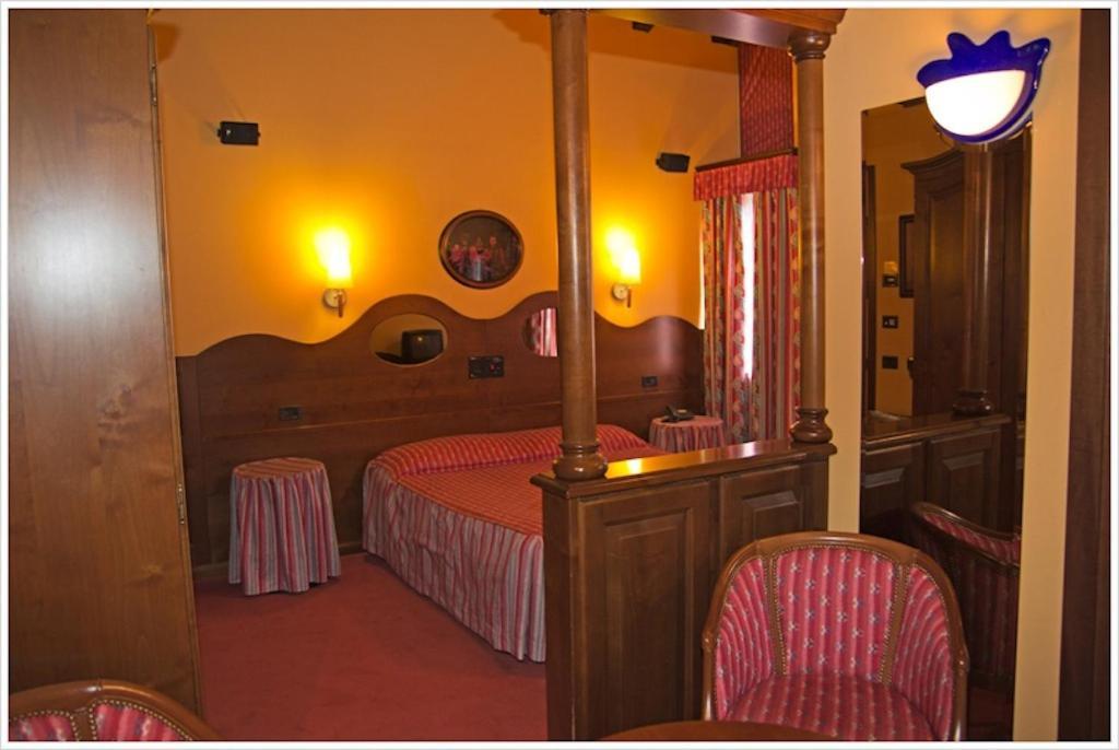 Hotel California Champoluc Exterior foto