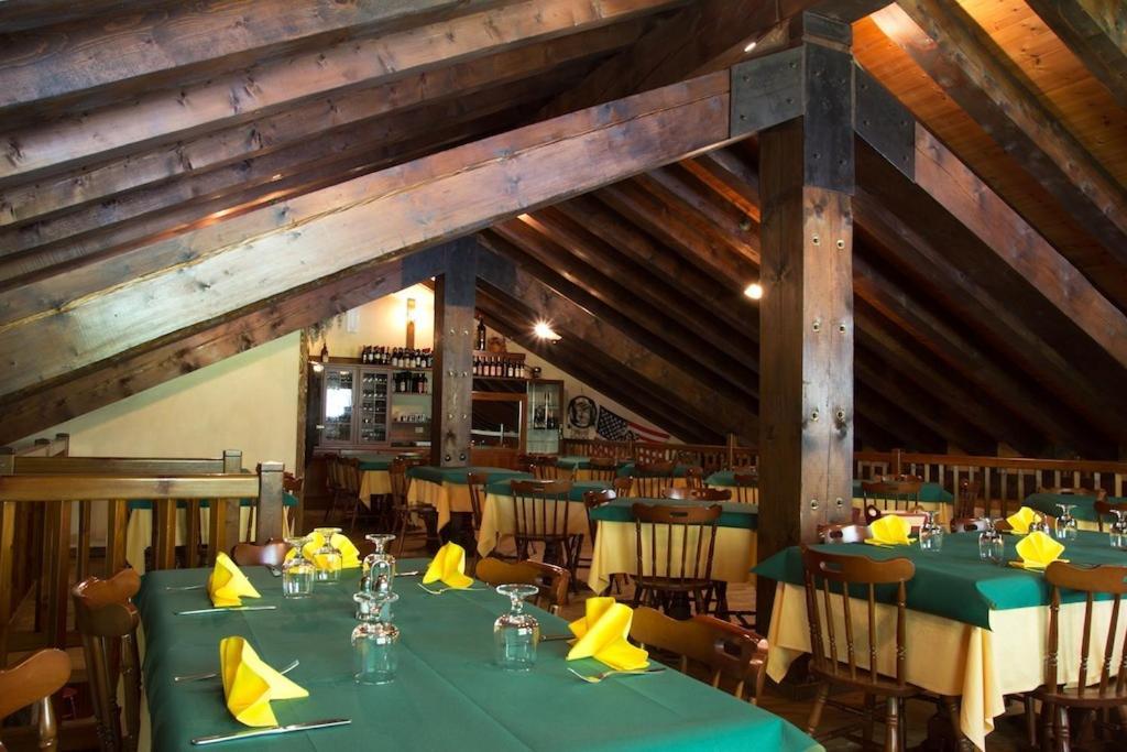 Hotel California Champoluc Exterior foto